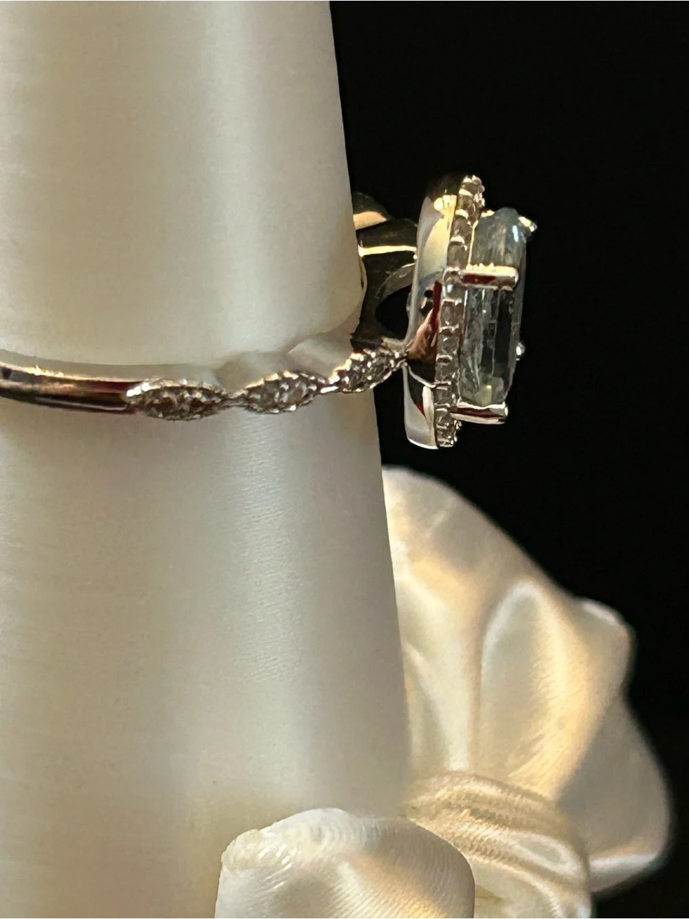 1.40CT Oval Aquamarine w/.16CTW Round White Zircon in Rhodium over 925 Silver S9
